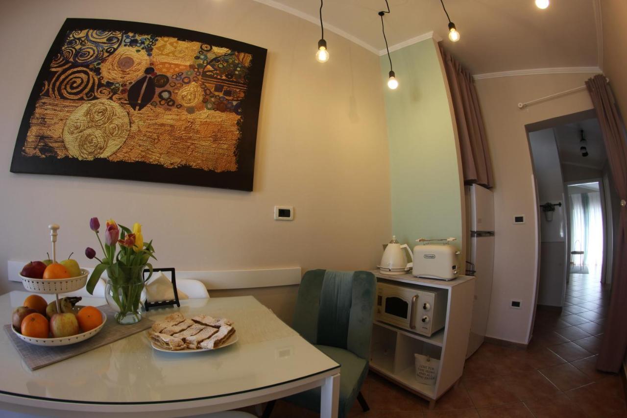 Room And Apartment Doris Lovrecica  Luaran gambar