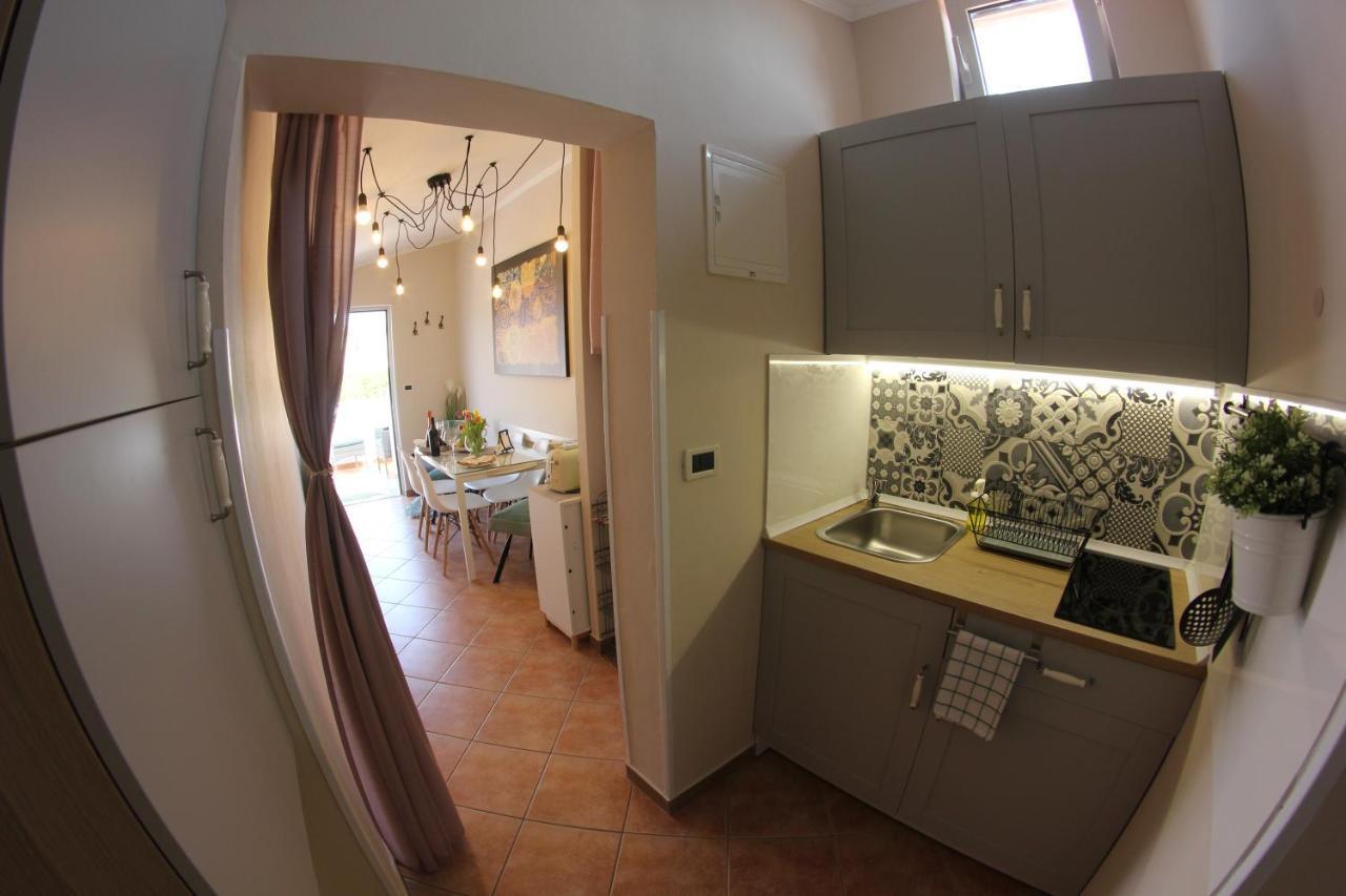 Room And Apartment Doris Lovrecica  Luaran gambar